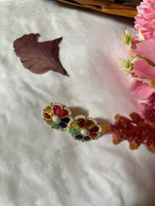 Noor Studs - Image 3