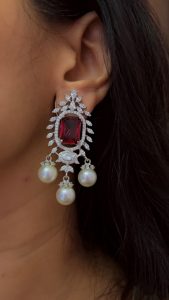 Saahi Red Earrings