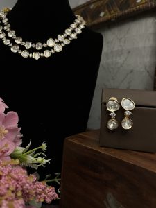 ROYAL DOUBLE LINE KUNDAN NECKLACE - Image 3