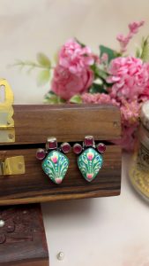 TASSU FIROZA NOOR STUDS